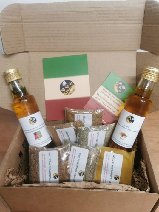 Combo gift box has 6 seasonings blends and 2 infused rapeseed oils which are gluten free, salt free, msg free and additives free. Rapeseed oil is wrapped in honey hive paper. All products are packed in a brown box with a thank you card and a personalised gift note card which is handwritten with up to 150 characters. Choose your own seasoning blends, rapeseed oil for your gift box