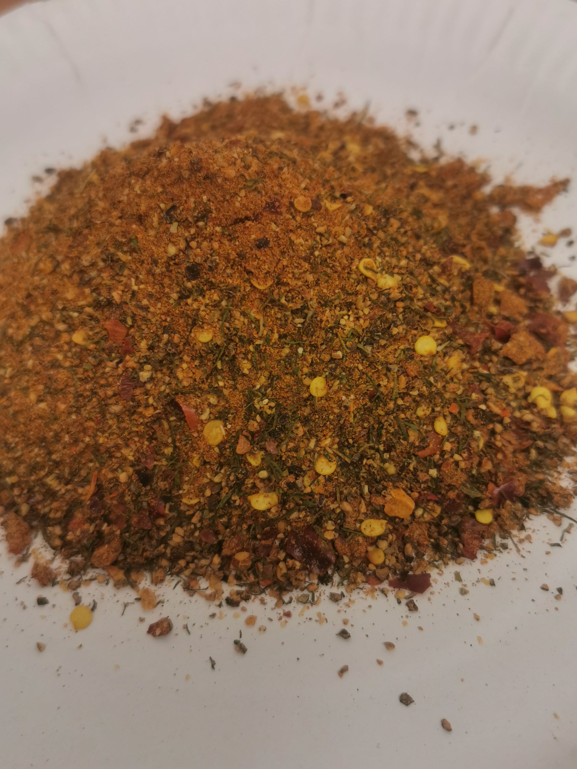 Steak seasoning is hand blended with natural herb and spices which is gluten free, salt free, msg free, additives free. If you are on a special diet or have an allergy we will omit any ingredients you cannot have when you place your order. Our steak seasoning contains   garlic granules, onion powder, dill, chilli flakes, coriander,  black pepper, paprika and package in resealable plastic pouch.  No allergen in this blend